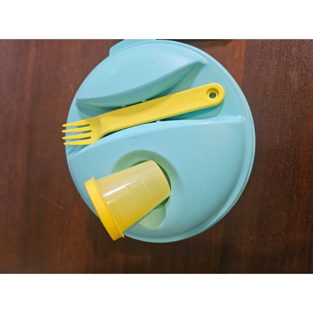 Tupperware Salad Bowl Set Unisex OS Teal Lime On-The-Go Lunch Container Utensils